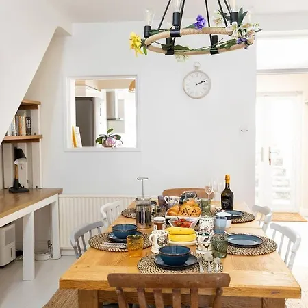 Pure B - Welcoming Bath City 3 Bed House Free Parking & Wifi Exterior photo