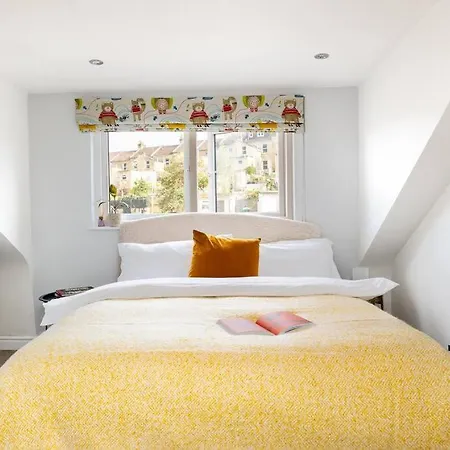 Pure B - Welcoming Bath City 3 Bed House Free Parking & Wifi Exterior photo